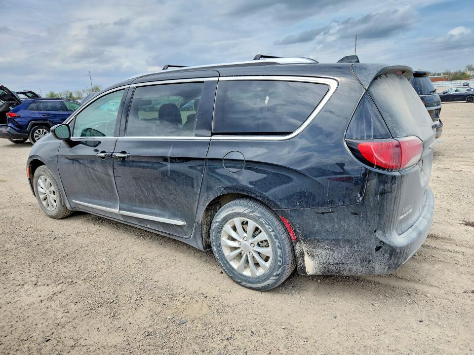 Продажа на аукционе авто 2018 Chrysler Pacifica, vin: 2C4RC1BG3JR124110, номер лота: 50900376