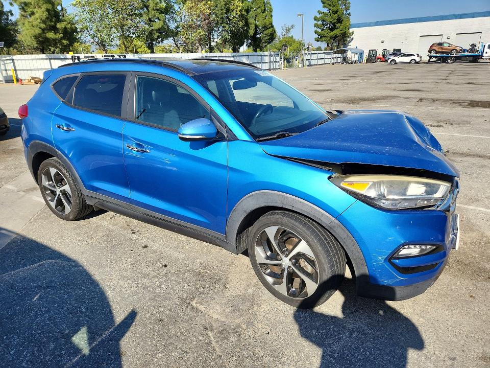 49002486 :رقم المزاد ، KM8J33A27GU203821 vin ، 2016 Hyundai Tucson مزاد بيع