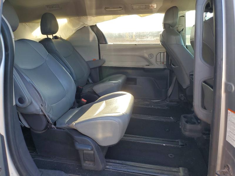 Продаж на аукціоні авто 2022 Toyota Sienna, vin: 5TDJSKFC9NS044854, номер лоту: 49318456