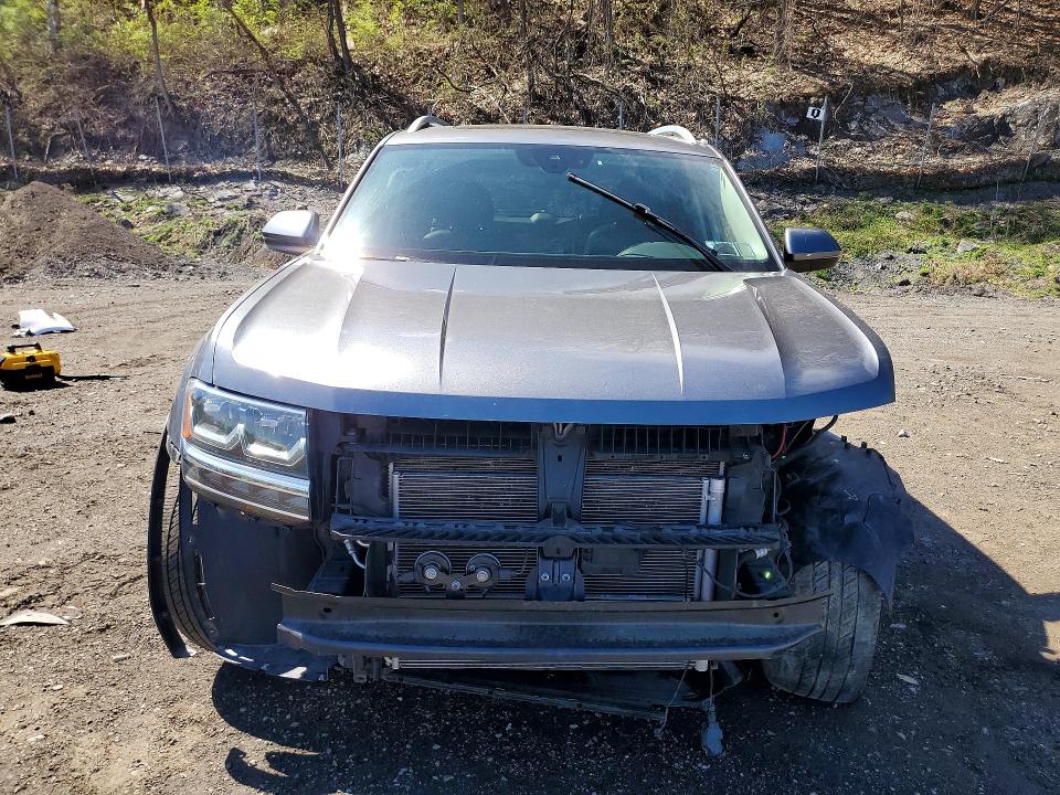 50226156 :رقم المزاد ، 1V2UR2CA9KC597950 vin ، 2019 Volkswagen Atlas مزاد بيع