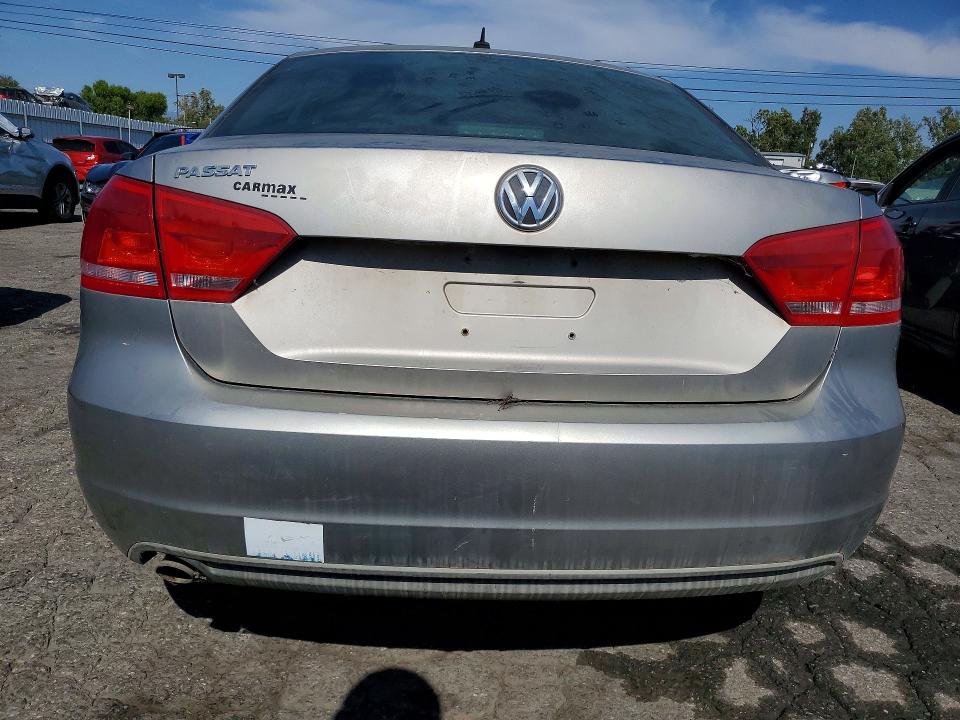 2012 Volkswagen Passat მანქანა იყიდება აუქციონზე, vin: 1VWAP7A32CC006898, აუქციონის ნომერი: 49677876