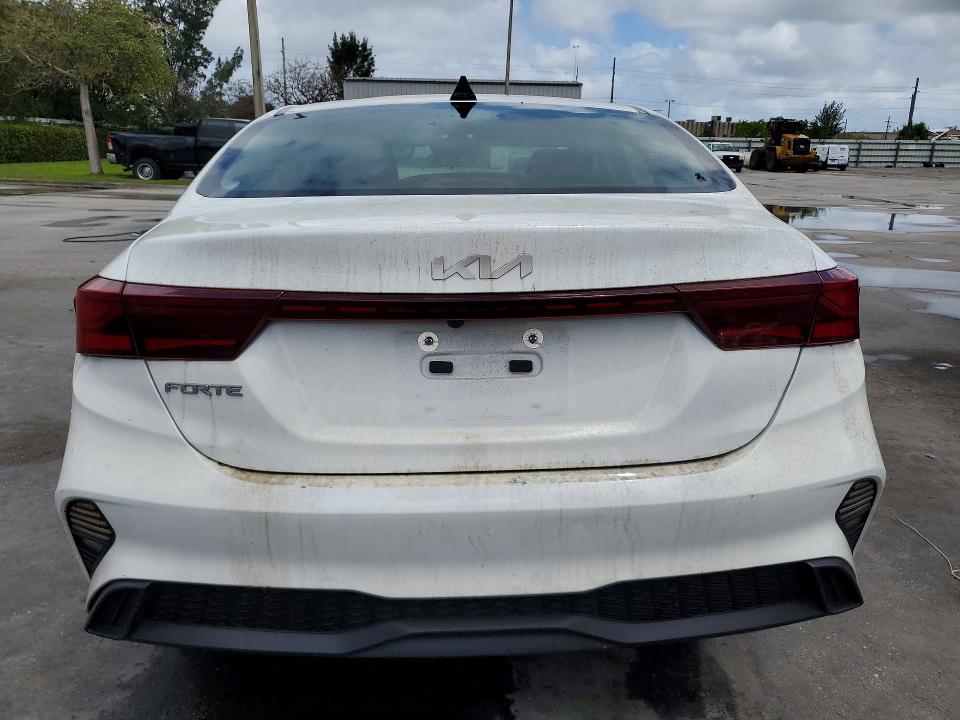 49335046 :رقم المزاد ، 3KPF24ADXRE727289 vin ، 2024 Kia Forte مزاد بيع