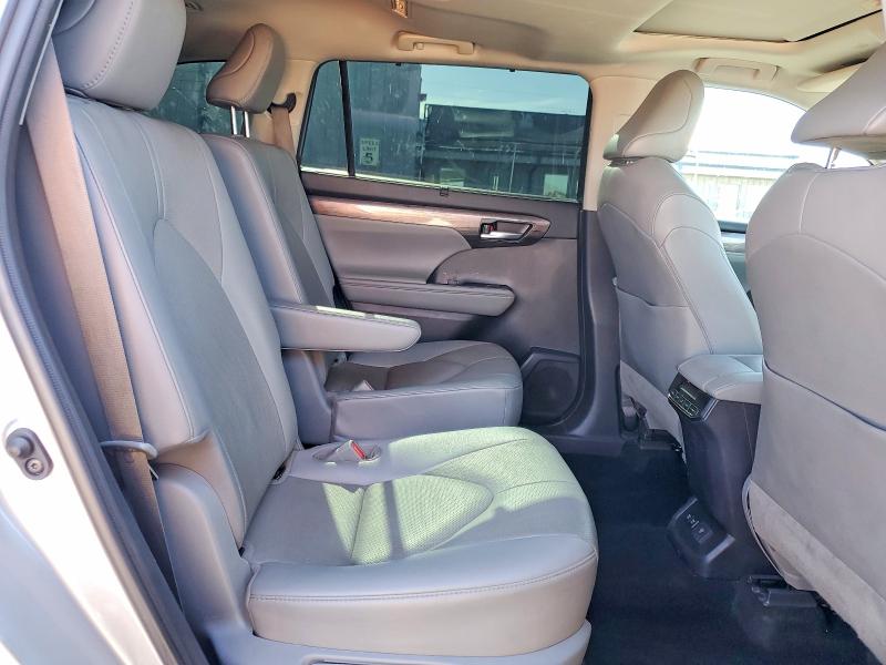 2021 Toyota Highlander მანქანა იყიდება აუქციონზე, vin: 5TDYZRAH2MS534590, აუქციონის ნომერი: 51297806