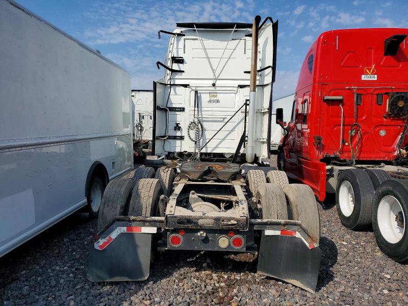 2013 Volvo Vnl მანქანა იყიდება აუქციონზე, vin: 4V4NC9EG0DN139775, აუქციონის ნომერი: 48154766
