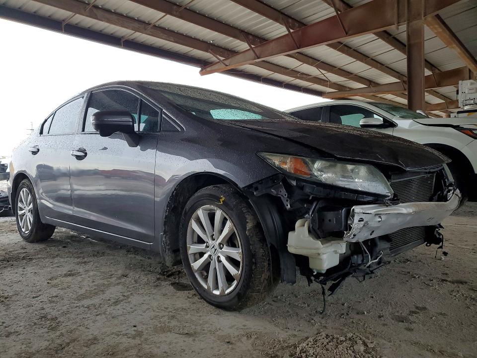 50706876 :رقم المزاد ، 19XFB2F92EE068157 vin ، 2014 Honda Civic مزاد بيع