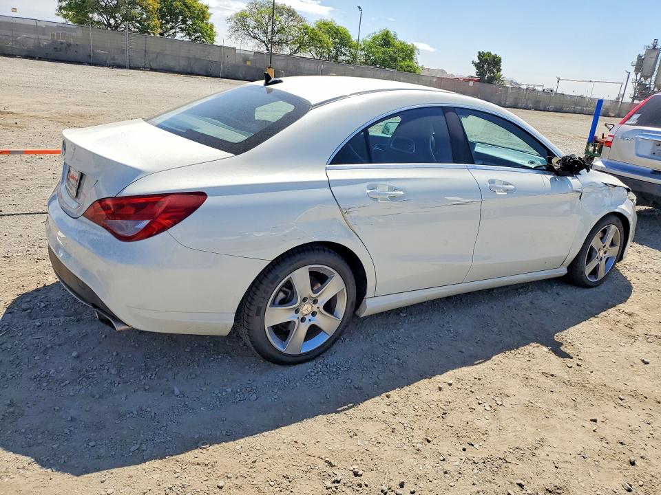48288246 :رقم المزاد ، WDDSJ4EB4FN176946 vin ، 2015 Mercedes-benz Cla مزاد بيع