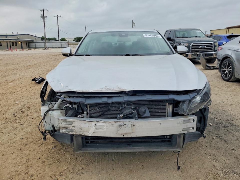 50449946 :رقم المزاد ، 1N4BL4BV2NN368938 vin ، 2022 Nissan Altima مزاد بيع