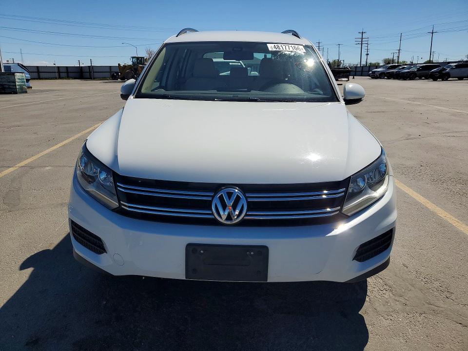 48177166 :رقم المزاد ، WVGBV7AX5HK022845 vin ، 2017 Volkswagen Tiguan مزاد بيع