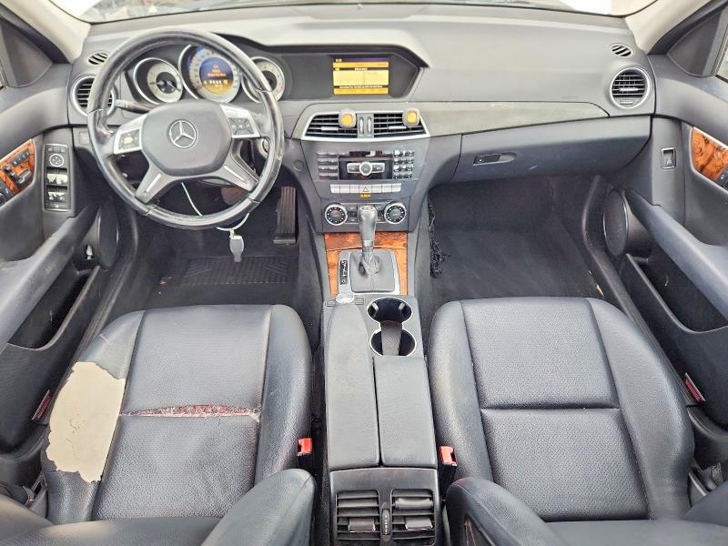 2012 Mercedes-benz C მანქანა იყიდება აუქციონზე, vin: WDDGF4HB8CR216145, აუქციონის ნომერი: 51161356