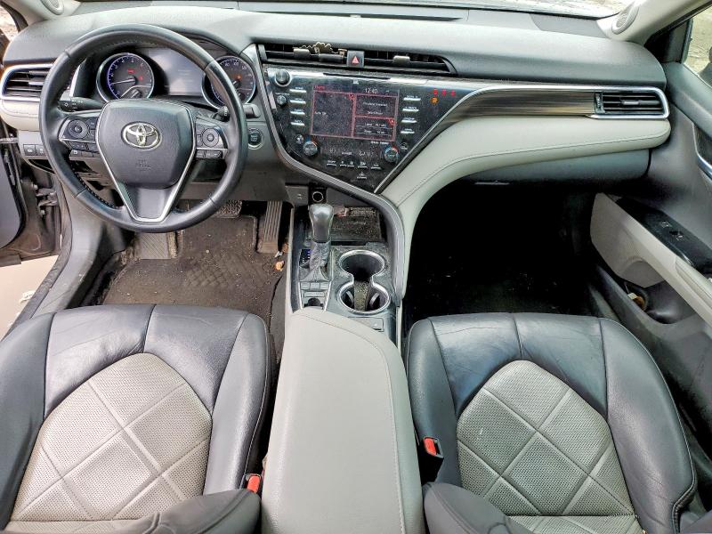 48864606 :رقم المزاد ، 4T1BZ1HK2JU019410 vin ، 2018 Toyota Camry مزاد بيع