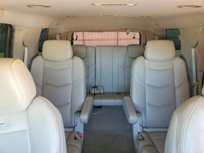 47538016 :رقم المزاد ، 1GYS3AKJ1FR243925 vin ، 2015 Cadillac Escalade مزاد بيع