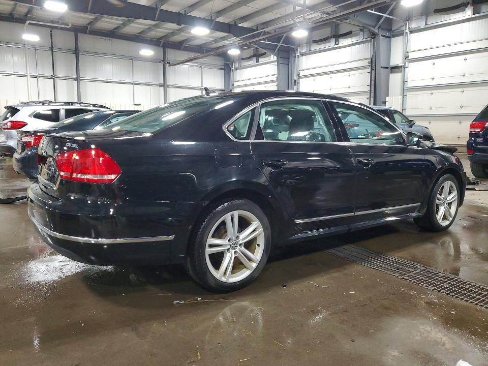 49503686 :رقم المزاد ، 1VWCV7A3XFC033351 vin ، 2015 Volkswagen Passat مزاد بيع