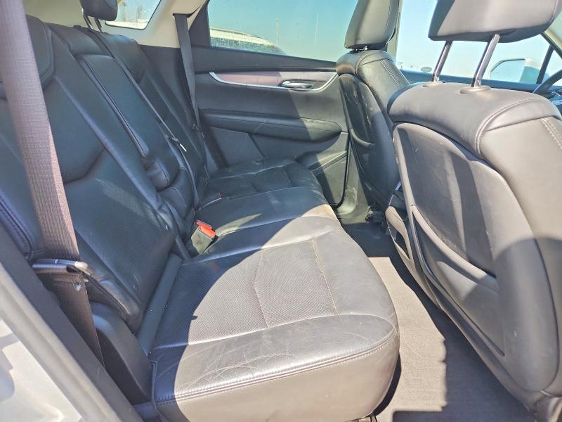 50323446 :رقم المزاد ، 1GYKNDRS5HZ226297 vin ، 2017 Cadillac Xt5 مزاد بيع