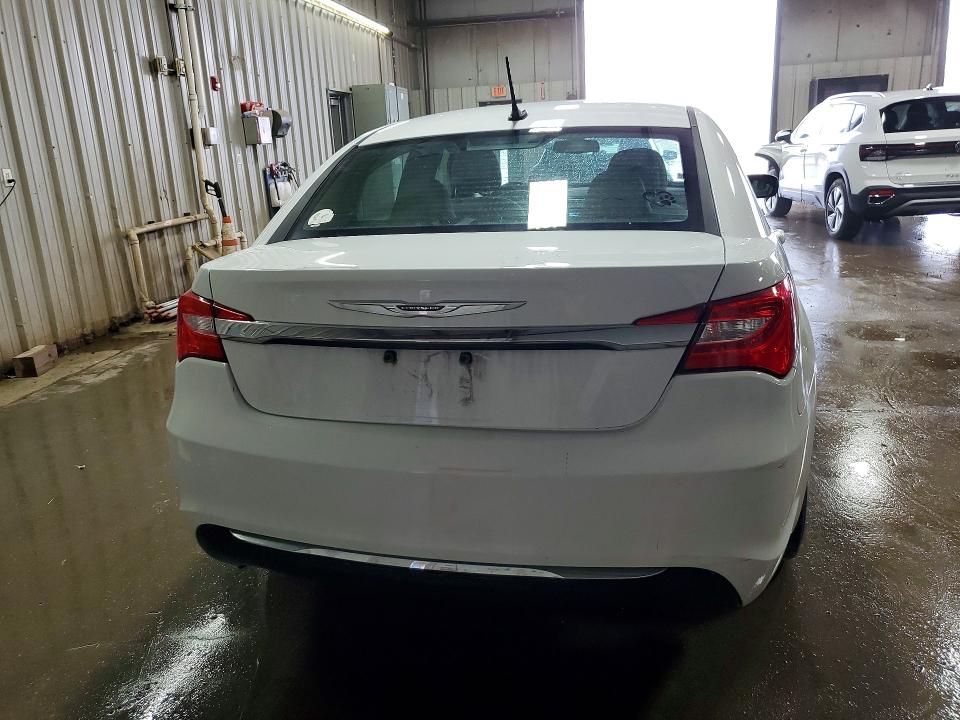 49479846 :رقم المزاد ، 1C3CCBBB5CN172664 vin ، 2012 Chrysler 200 مزاد بيع