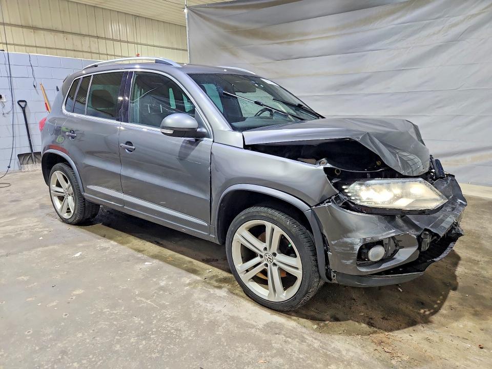 2014 Volkswagen Tiguan მანქანა იყიდება აუქციონზე, vin: WVGBV3AXXEW058799, აუქციონის ნომერი: 50057256