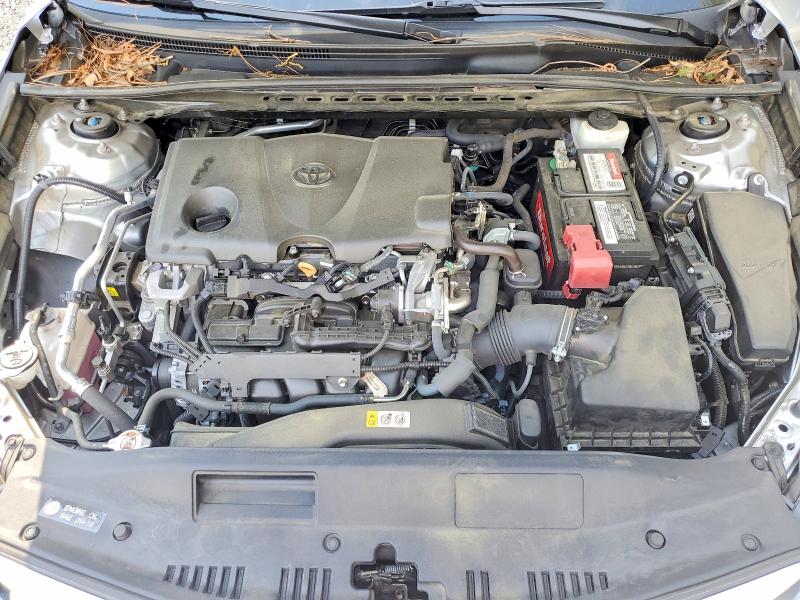 50085296 :رقم المزاد ، 4T1B11HK5JU105754 vin ، 2018 Toyota Camry مزاد بيع