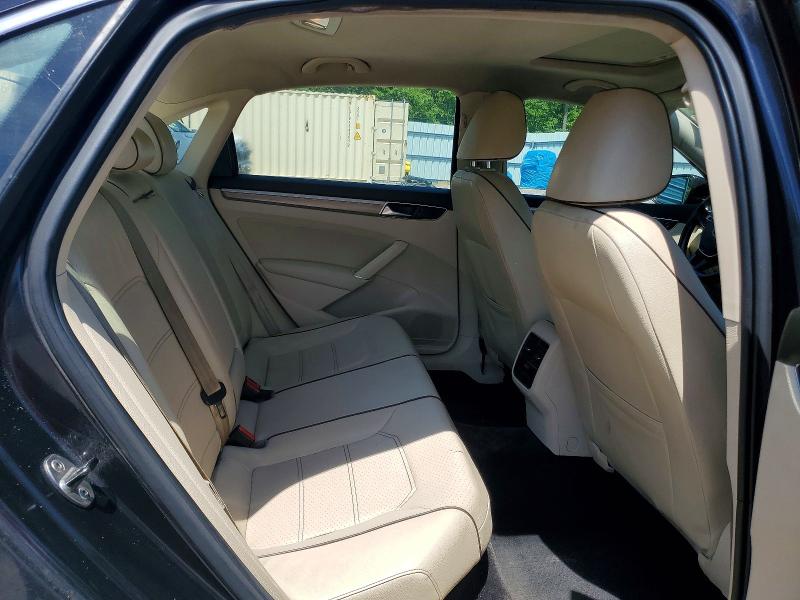 49881076 :رقم المزاد ، 1VWBT7A37HC045509 vin ، 2017 Volkswagen Passat مزاد بيع