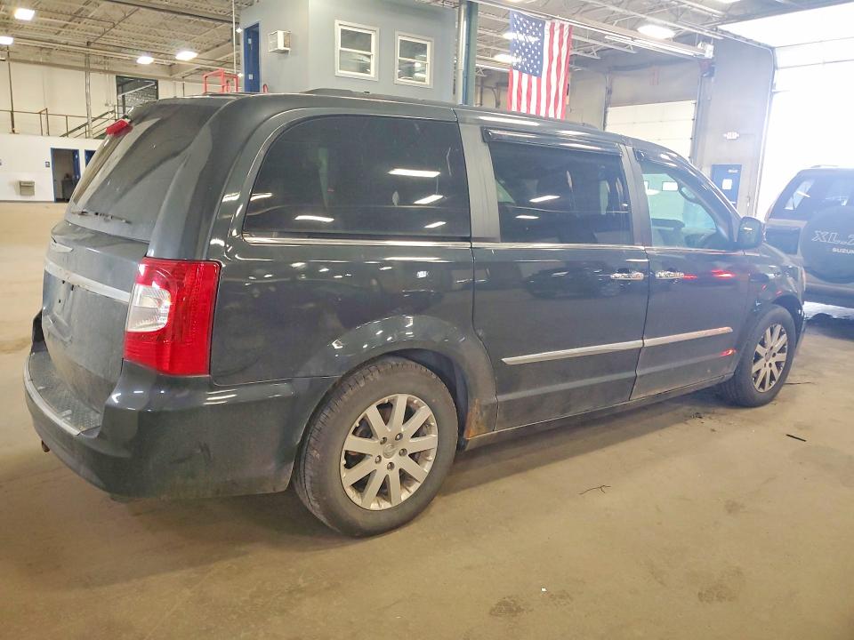 49757996 :رقم المزاد ، 2A4RR8DG6BR656404 vin ، 2011 Chrysler Town & Country مزاد بيع