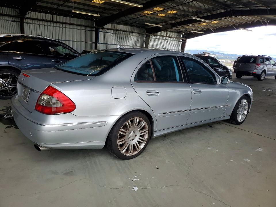 2008 Mercedes-benz E მანქანა იყიდება აუქციონზე, vin: WDBUF56X78B297901, აუქციონის ნომერი: 49958586