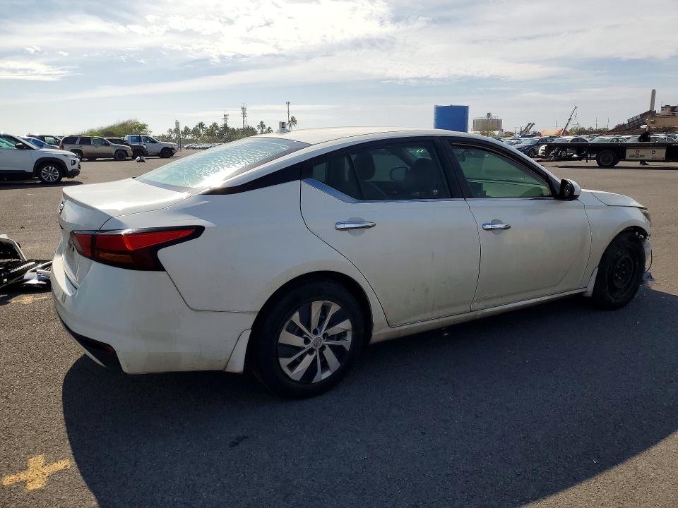 50637946 :رقم المزاد ، 1N4BL4BV7KC159394 vin ، 2019 Nissan Altima مزاد بيع