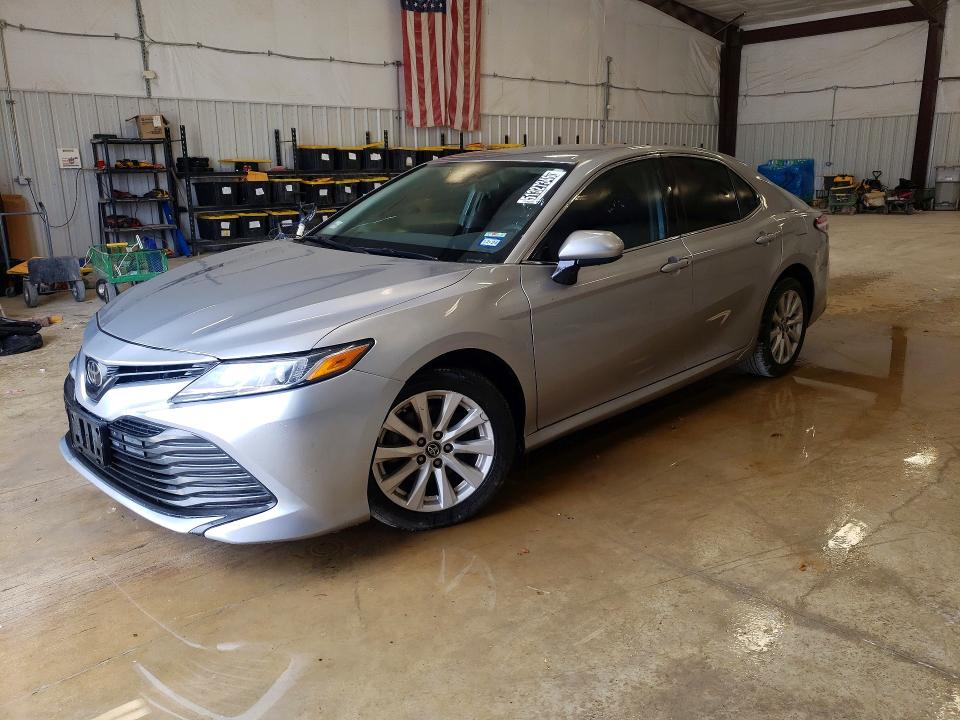 2019 Toyota Camry მანქანა იყიდება აუქციონზე, vin: 4T1B11HK0KU770594, აუქციონის ნომერი: 51327346