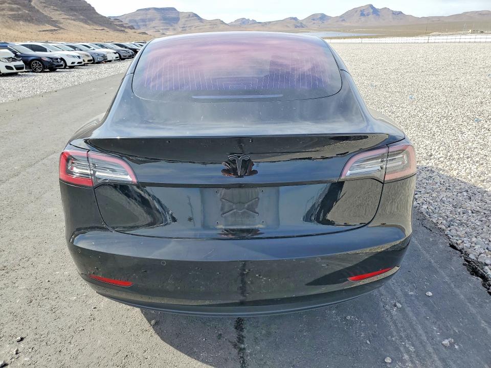 Продажа на аукционе авто 2018 Tesla Model 3, vin: 5YJ3E1EA6JF007656, номер лота: 49007306