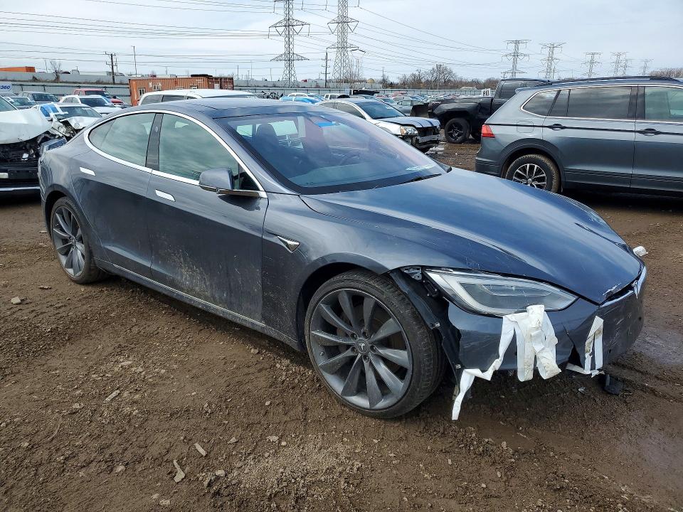 Продаж на аукціоні авто 2018 Tesla Model S, vin: 5YJSA1E26JF243496, номер лоту: 47661276