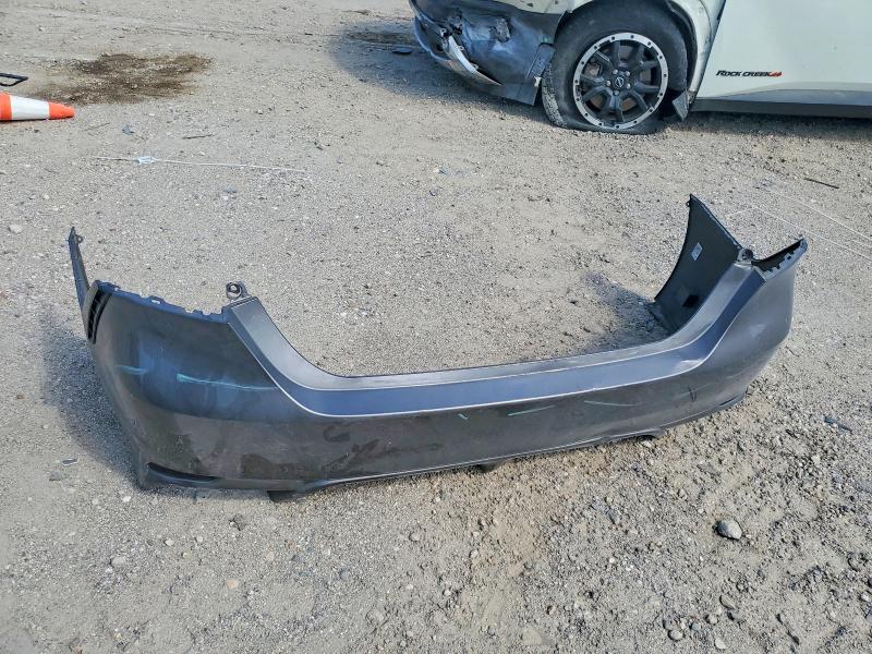 51509896 :رقم المزاد ، 4T1G11AK5NU711318 vin ، 2022 Toyota Camry مزاد بيع