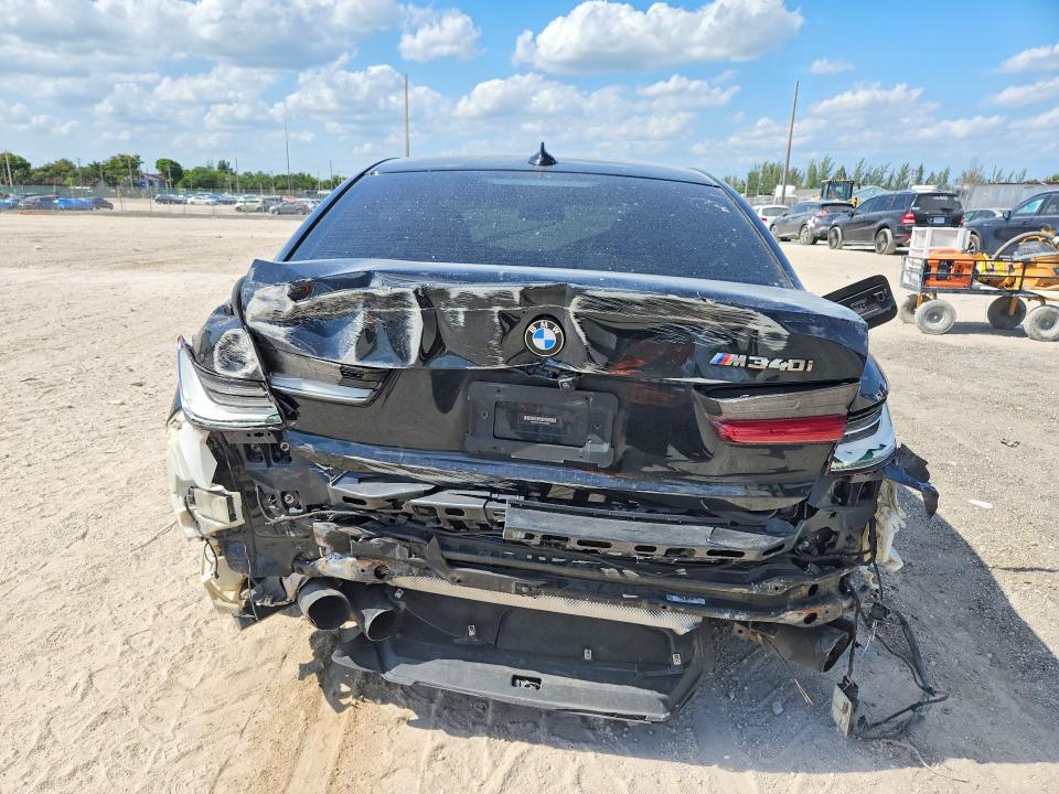 51875196 :رقم المزاد ، WBA5U7C05MFK99886 vin ، 2021 Bmw M340i مزاد بيع