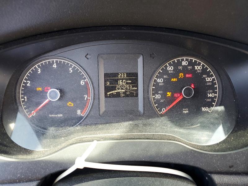 49843336 :رقم المزاد ، 3VWGZ7AJ1BM327122 vin ، 2011 Volkswagen Jetta مزاد بيع