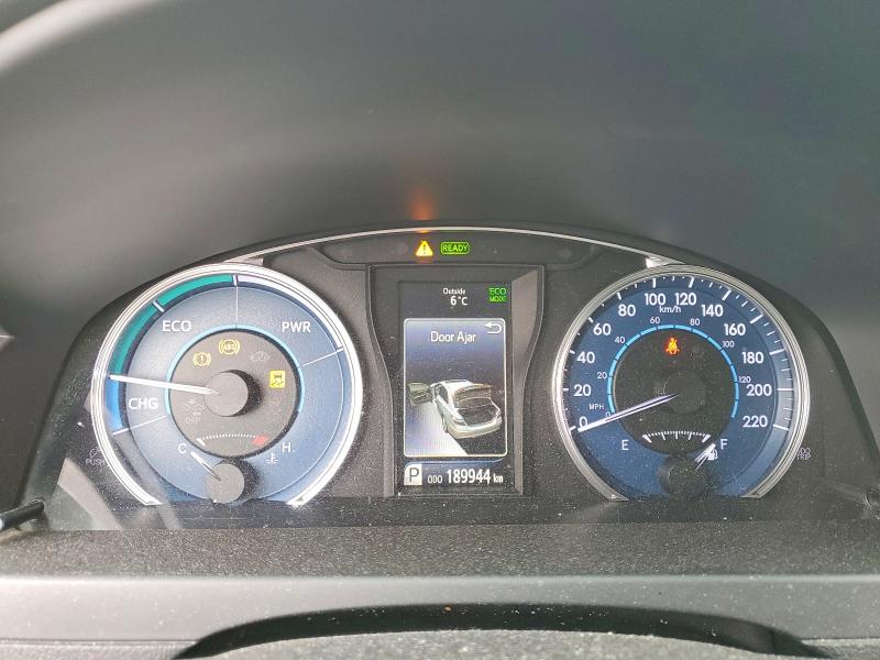 2015 Toyota Camry Hybrid მანქანა იყიდება აუქციონზე, vin: 4T1BD1FK9FU144056, აუქციონის ნომერი: 49010976