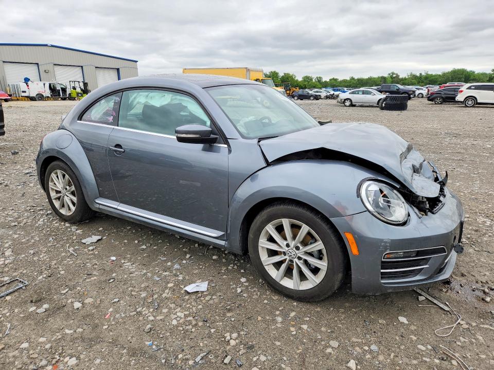 Продажа на аукционе авто 2018 Volkswagen Beetle, vin: 3VWJD7AT0JM701918, номер лота: 51631756