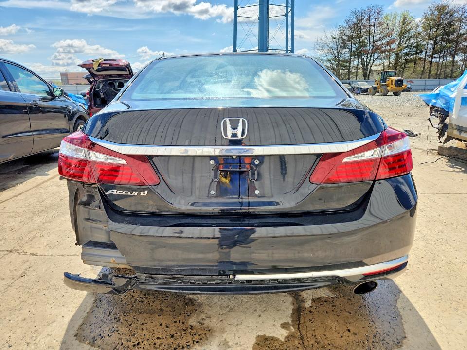 50414446 :رقم المزاد ، 1HGCR2F33HA183157 vin ، 2017 Honda Accord مزاد بيع
