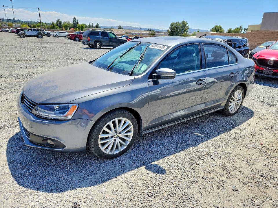50814426 :رقم المزاد ، 3VWLL7AJ1DM405286 vin ، 2013 Volkswagen Jetta مزاد بيع