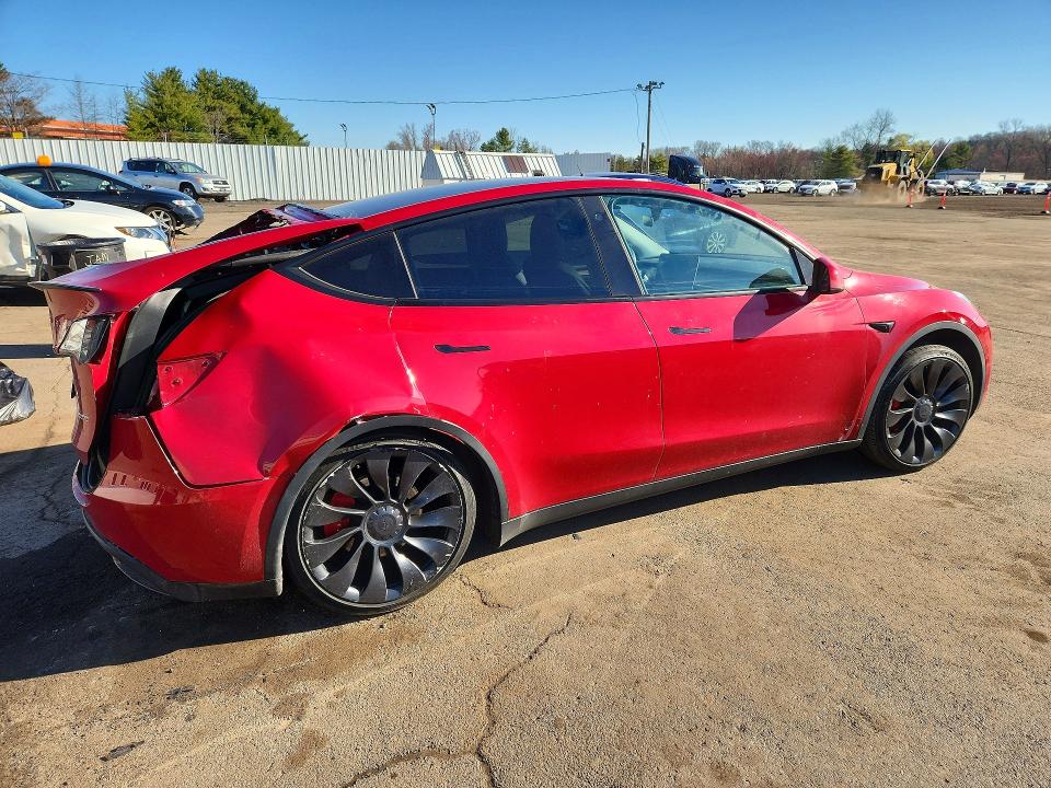 49227026 :رقم المزاد ، 7SAYGDEF5NF575273 vin ، 2022 Tesla Model Y مزاد بيع