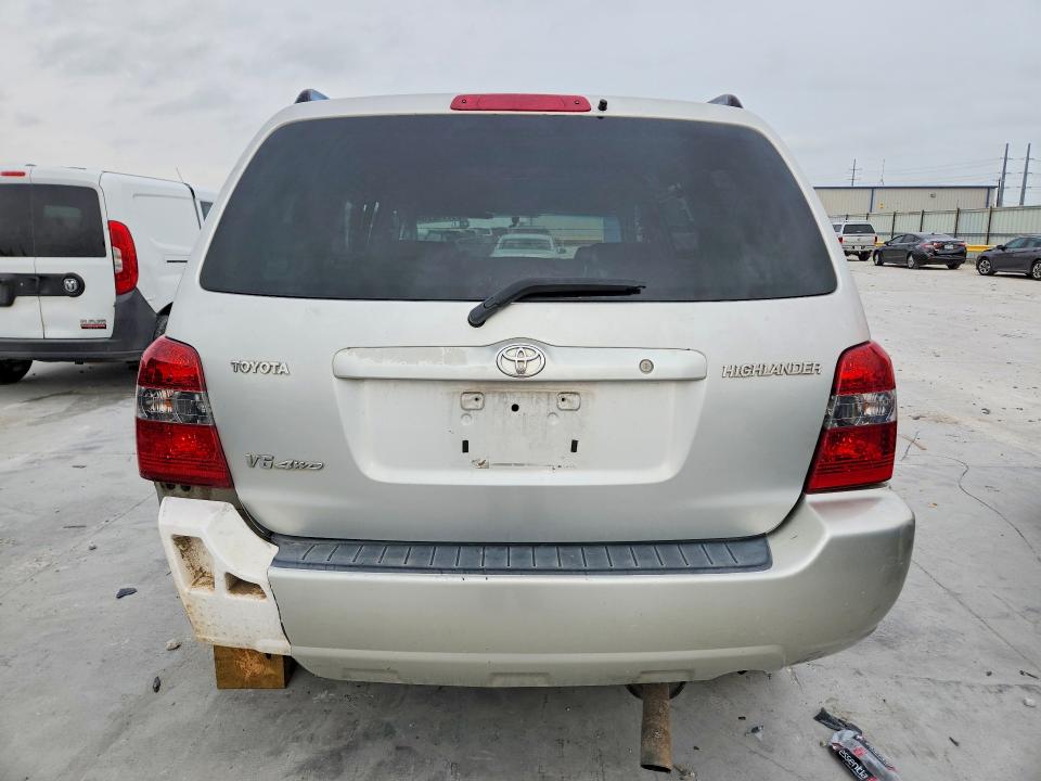 51774226 :رقم المزاد ، JTEEP21AX40038101 vin ، 2004 Toyota Highlander مزاد بيع
