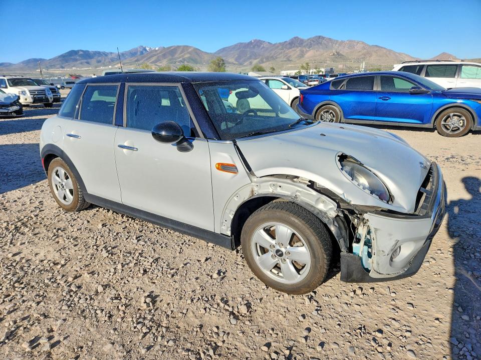 2016 Mini Cooper მანქანა იყიდება აუქციონზე, vin: WMWXU1C50G2D08171, აუქციონის ნომერი: 50957176