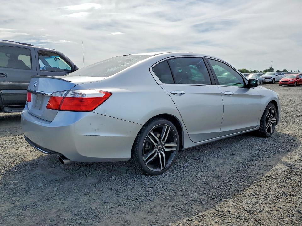 Продажа на аукционе авто 2013 Honda Accord, vin: 1HGCR2F32DA121033, номер лота: 49865376