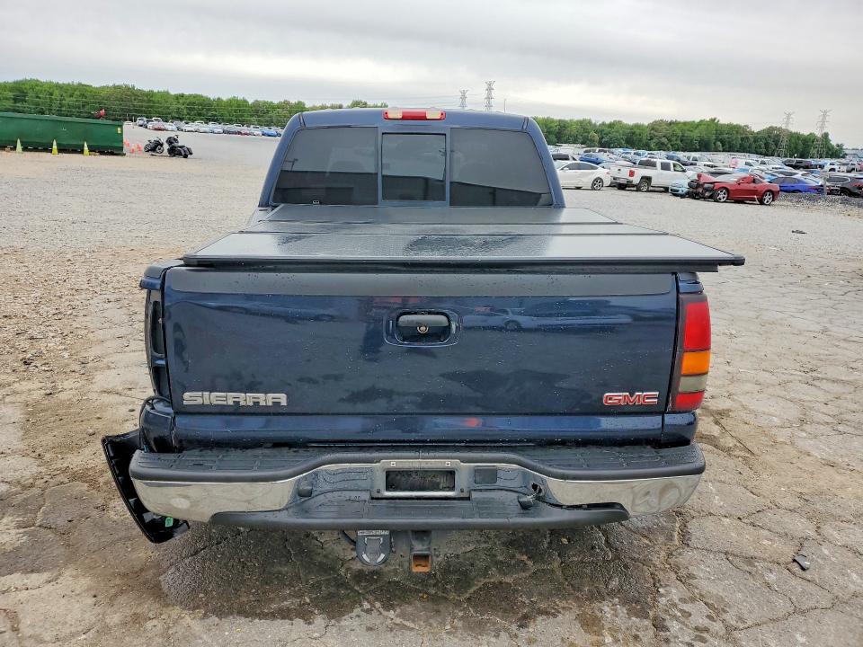 Продажа на аукционе авто 2005 Gmc New Sierra, vin: 2GTEC13T451360926, номер лота: 51962736