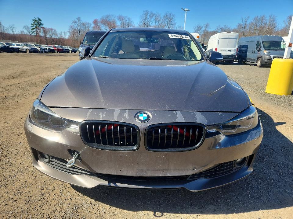 2015 Bmw 328 მანქანა იყიდება აუქციონზე, vin: WBA3B5C51FF960555, აუქციონის ნომერი: 49463526
