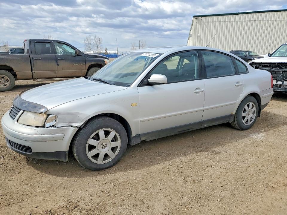 Продажа на аукционе авто 1999 Volkswagen Passat, vin: WVWAD63B5XE321862, номер лота: 51871296