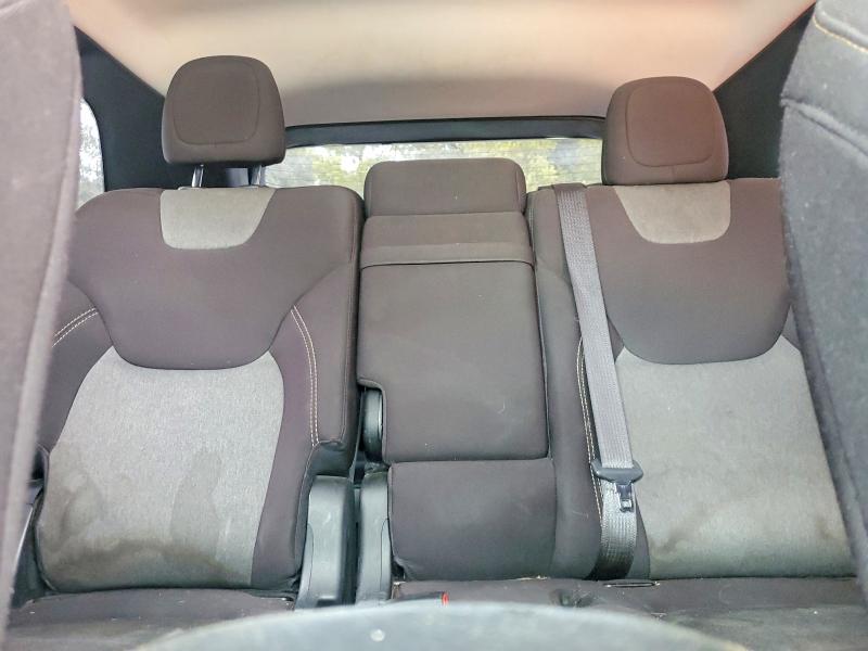 51583376 :رقم المزاد ، 1C4PJLCB4JD518844 vin ، 2018 Jeep Cherokee مزاد بيع