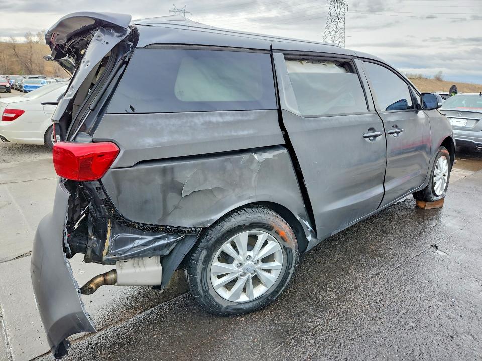 48412736 :رقم المزاد ، KNDMB5C1XJ6403043 vin ، 2018 Kia Sedona مزاد بيع