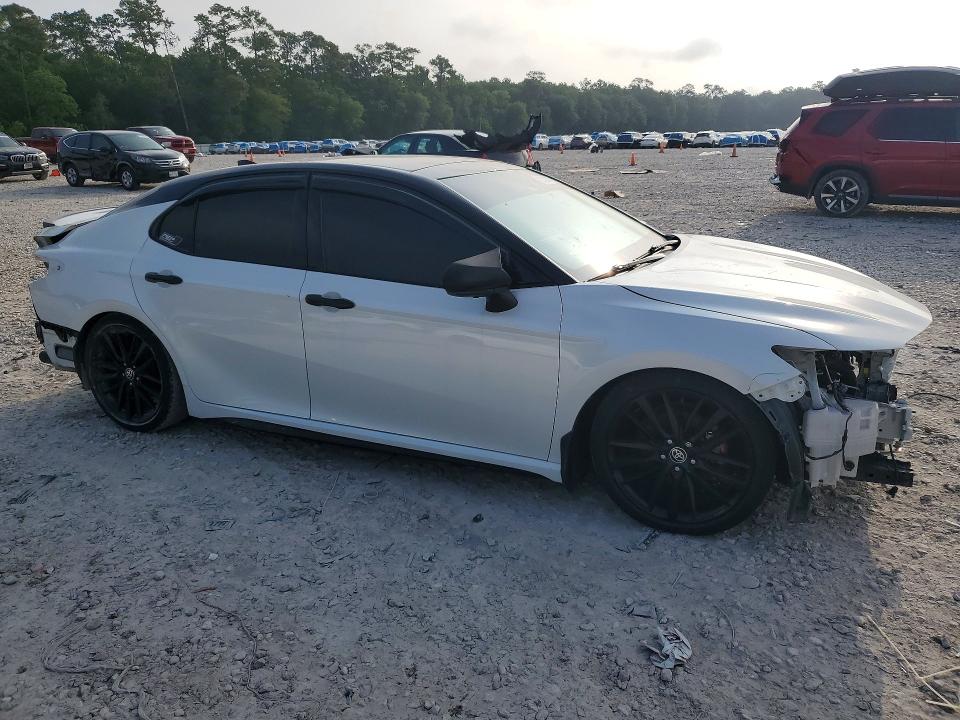 51305156 :رقم المزاد ، 4T1KZ1AK3MU047537 vin ، 2021 Toyota Camry مزاد بيع