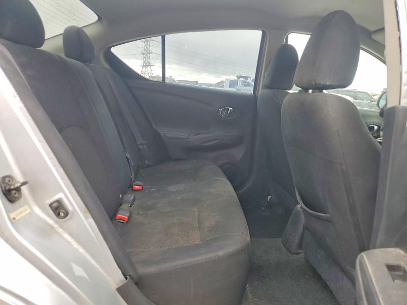 49323226 :رقم المزاد ، 3N1CN7AP0DL890126 vin ، 2013 Nissan Versa مزاد بيع