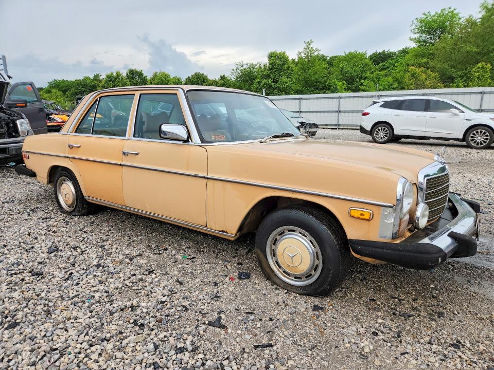Продаж на аукціоні авто 1976 Mercedes Benz 240, vin: 11511412034327, номер лоту: 51170136