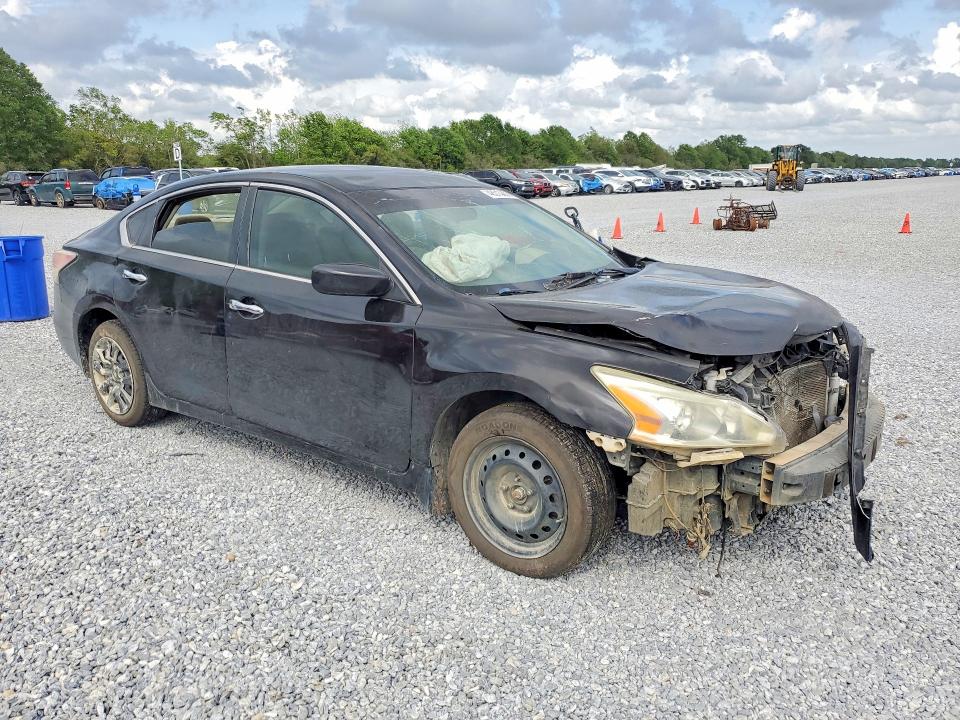 2014 Nissan Altima მანქანა იყიდება აუქციონზე, vin: 1N4AL3AP3EN330661, აუქციონის ნომერი: 48513206