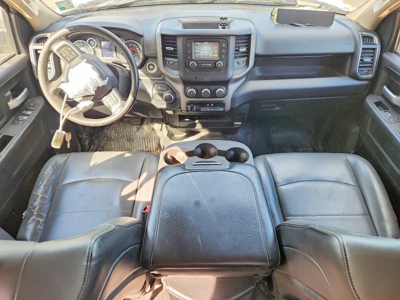 49121236 :رقم المزاد ، 3C6UR4HJ1KG678211 vin ، 2019 Ram 2500 مزاد بيع