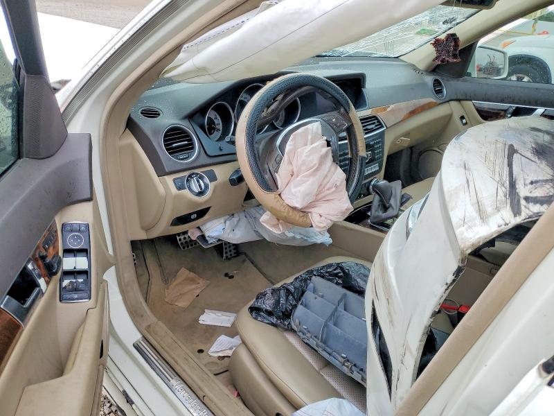 2012 Mercedes-benz C მანქანა იყიდება აუქციონზე, vin: WDDGF4HB5CA626545, აუქციონის ნომერი: 48691656
