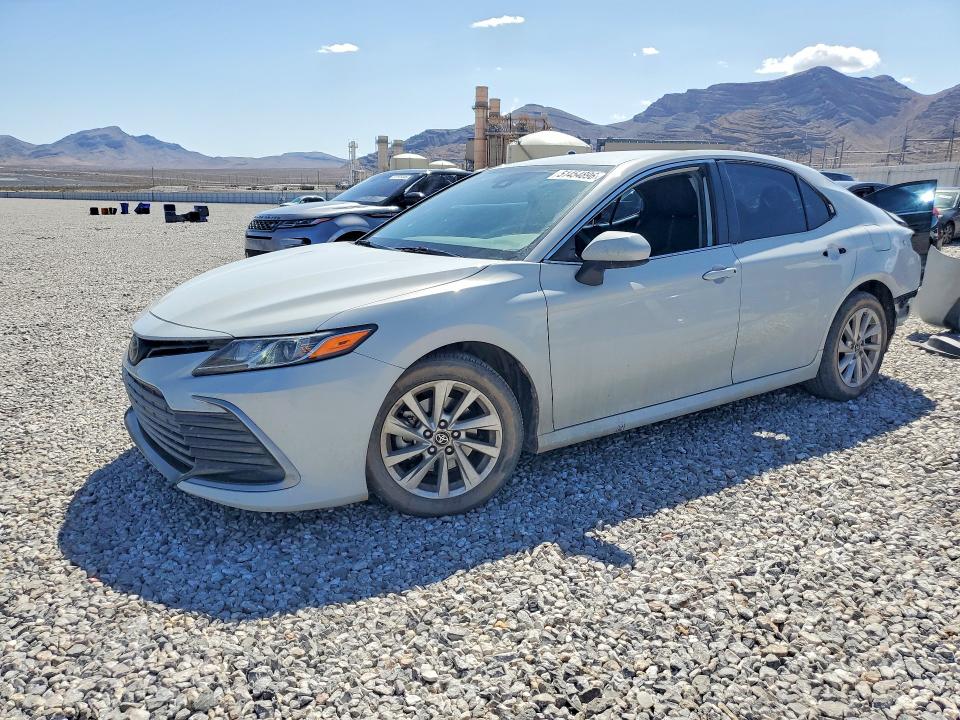 51454896 :رقم المزاد ، 4T1C11AK5PU115160 vin ، 2023 Toyota Camry مزاد بيع